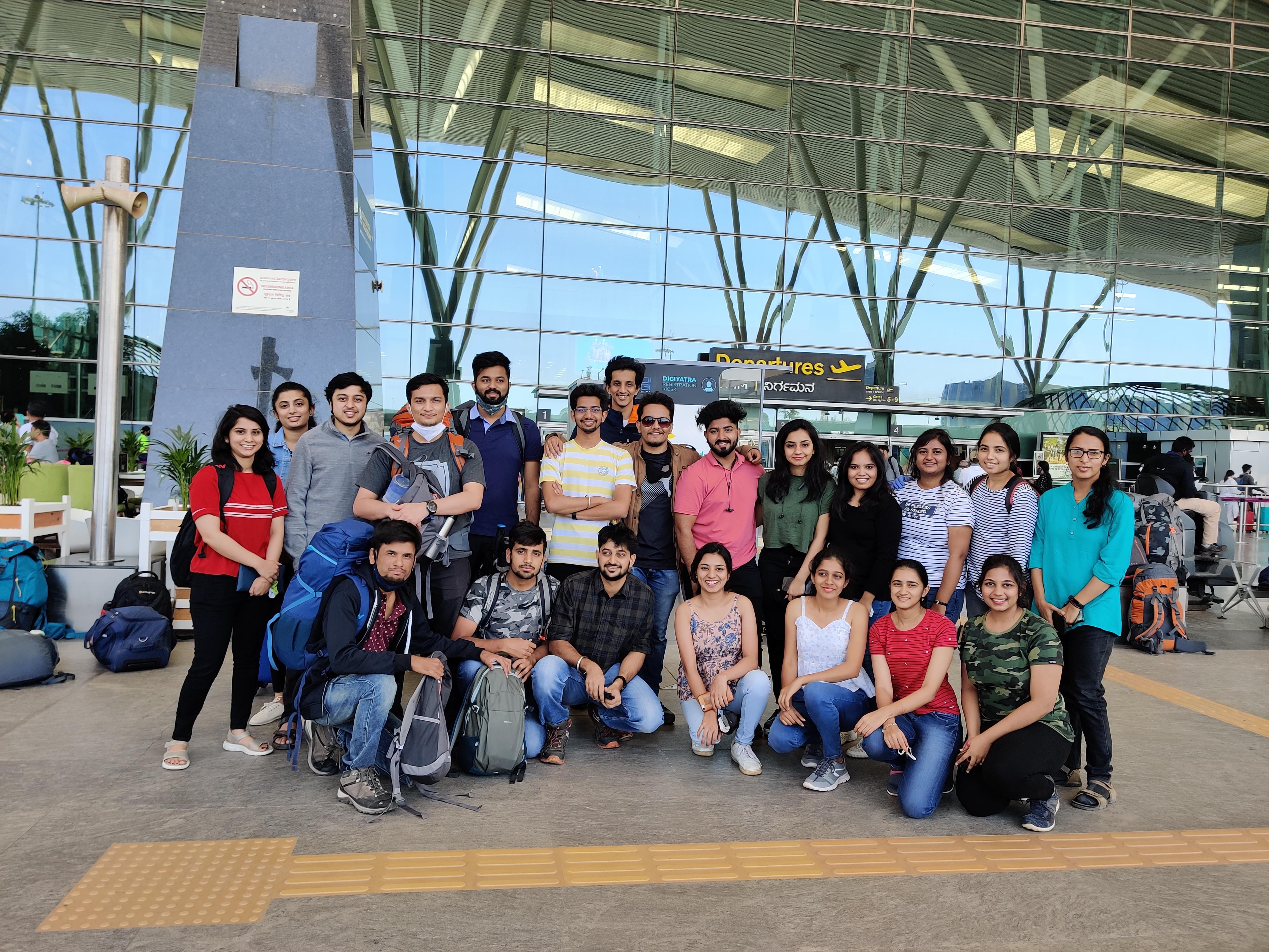 Group Pic before the flight